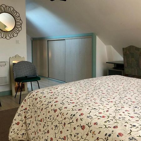 Chambre Double Avec Salle De Bain Privative Auxerre Luaran gambar