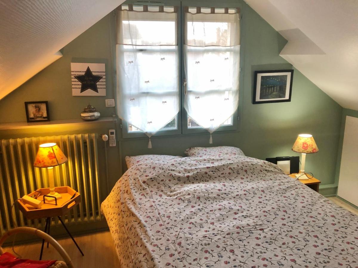 Chambre Double Avec Salle De Bain Privative Auxerre Luaran gambar