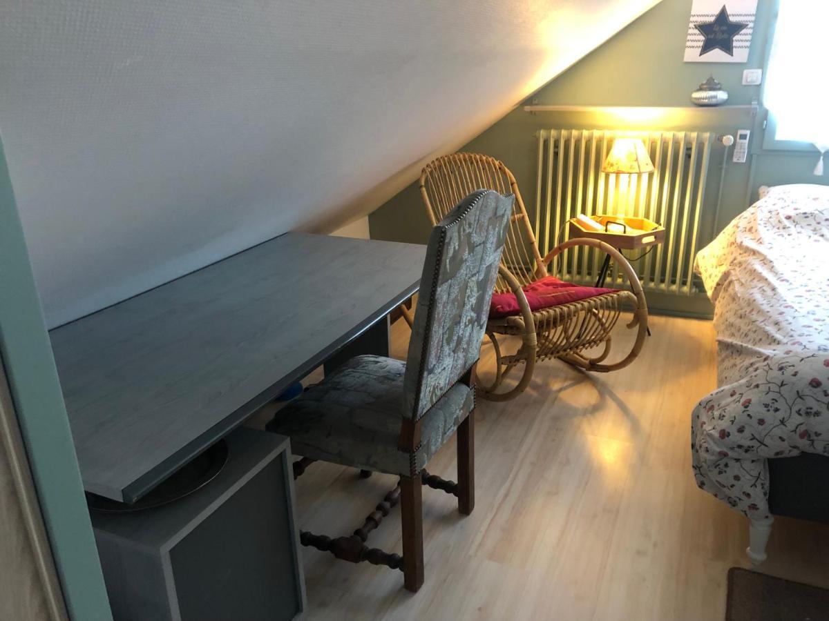 Chambre Double Avec Salle De Bain Privative Auxerre Luaran gambar